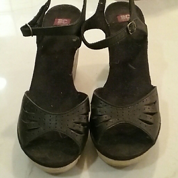 Shoes - Picture 5 of 5